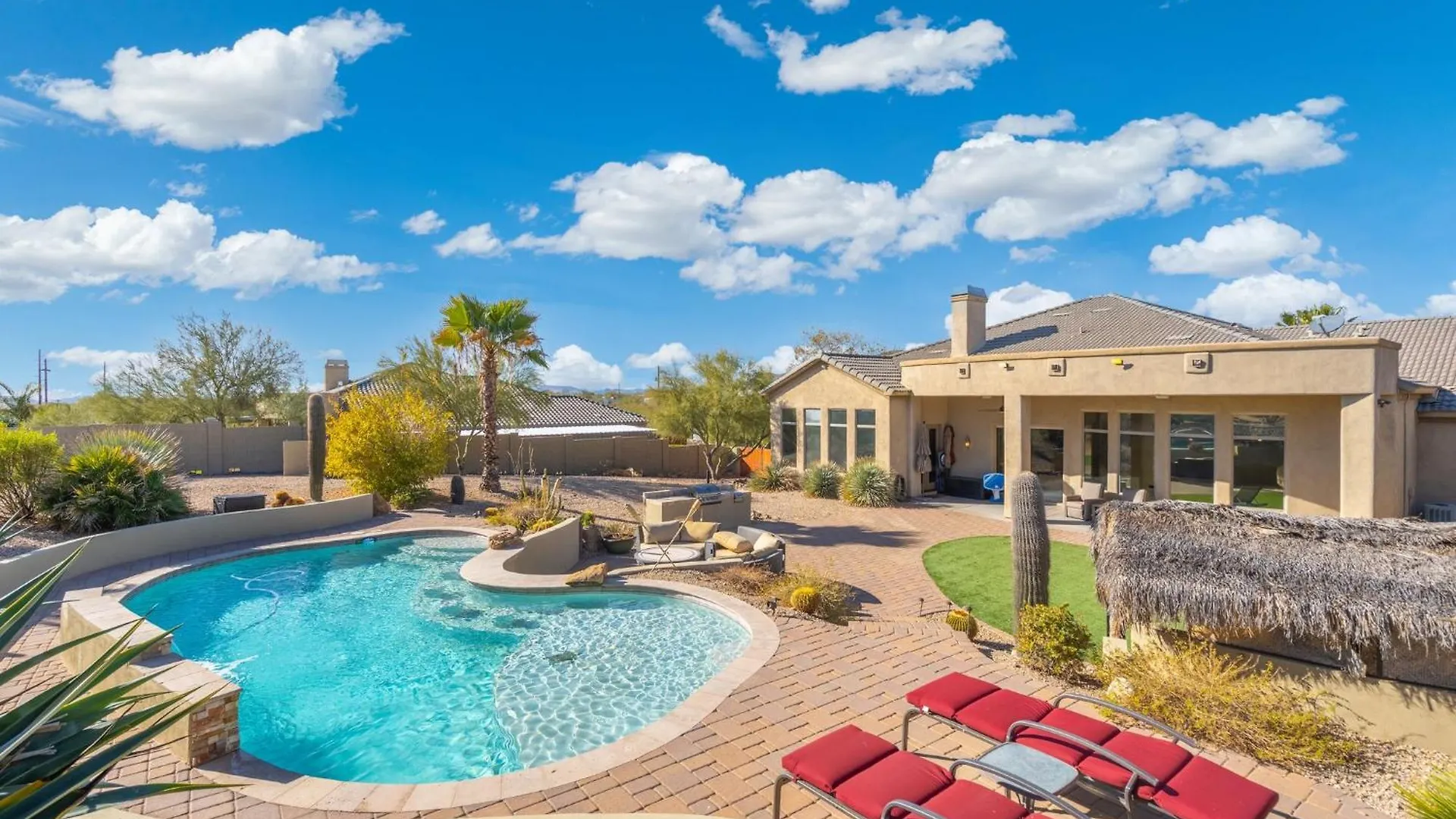 Stunning 4Br Retreat W Private Pool contacts